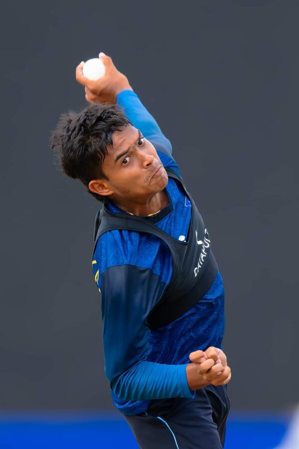 Whirlwind Lewis gives West Indies the last laugh. Fantastic run chase ends Sri Lanka's winning streak. - BY TREVINE RODRIGO IN MELBOURNE.  (eLanka Sports Editor)