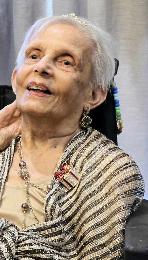 celebrate Carmen De Vos's 101st birthday.