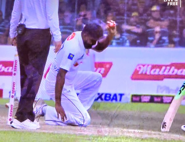 Butterfingered fielding let's Australia off the hook as Sri Lanka's grip on Galle loosens.