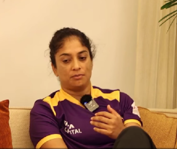 Lisa Sthalekar-eLanka