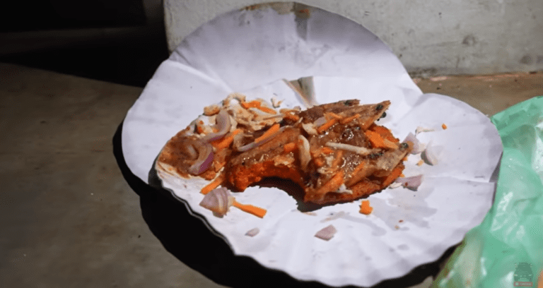 BEST & WORST Street Food in Sri Lanka