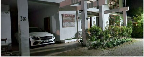 harold's villa