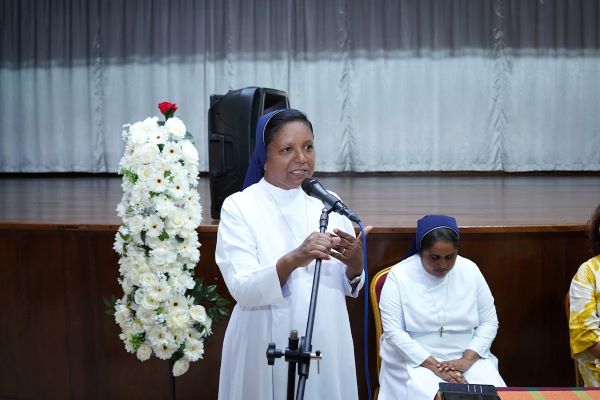 A TREK DOWN MEMORY LANE…by Beverley Pinder OAM 7