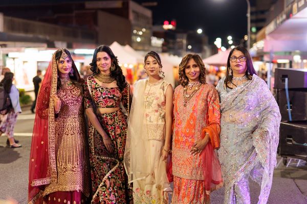 2509 SSari saris