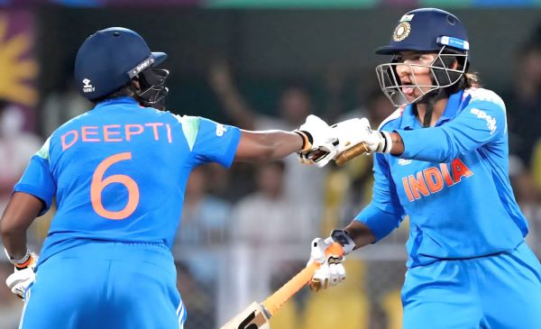 Sri Lanka rue missed opportunities in World Cup opener against India. - BY TREVINE RODRIGO IN MELBOURNE. (eLanka Sports Editor).