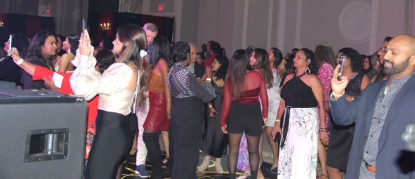 Cinnamon Entertainment Event – Sri Lankan Anchorman Dirk Tissera