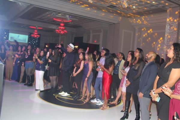 Cinnamon Entertainment Event – Sri Lankan Anchorman Dirk Tissera