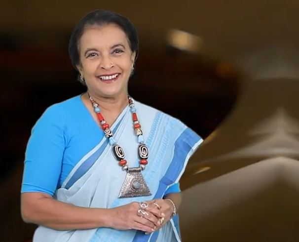 Christmas Carol, Ceramic in Motion, Gold Toilets, Budget Sketch, Markets Plus