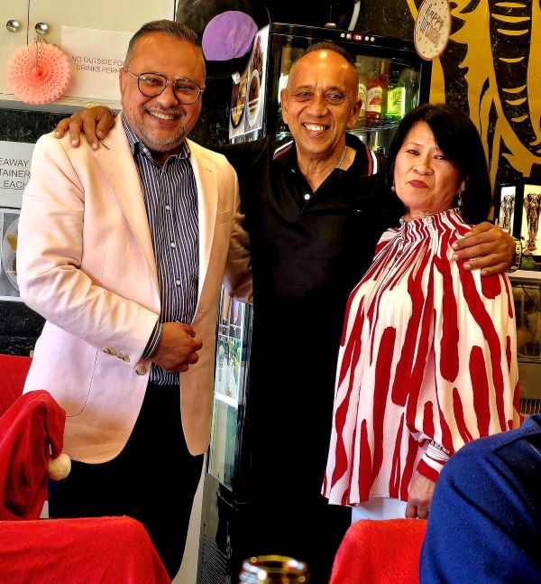 Birthday celebration for Chrs Cannon winds down Thai Street Food in Bentleigh operations until next year. - By Trevine Rodrigo in Melbourne.