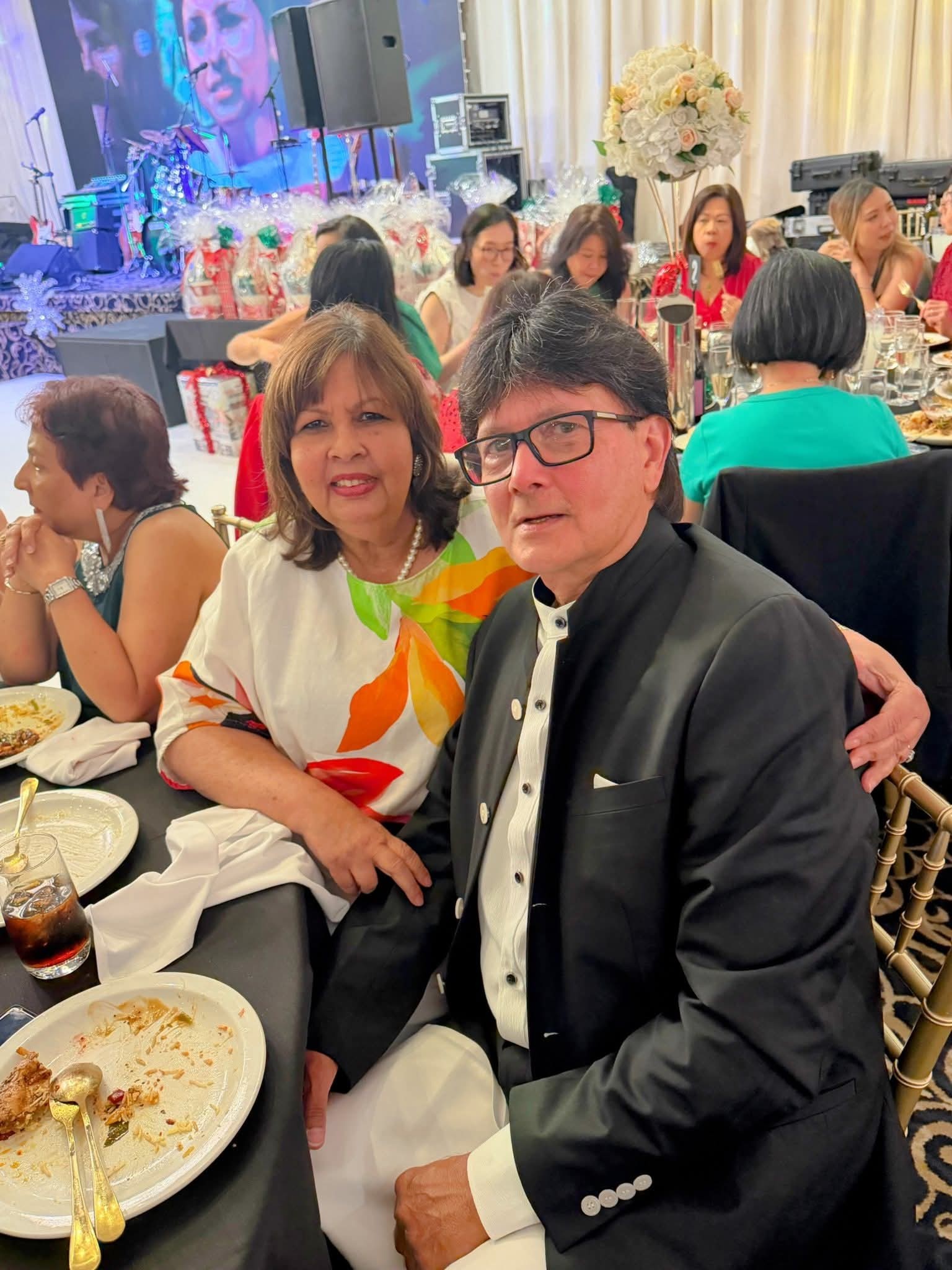 Eighty Club Christmas dance was an outstanding success. By Trevine Rodrigo in Melbourne.