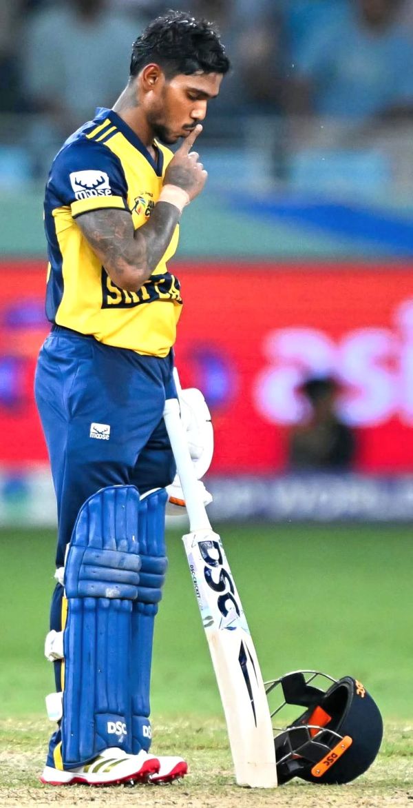 England outsmart Sri Lanka once again as the familiar batting procession sees home team slump to embarrassment