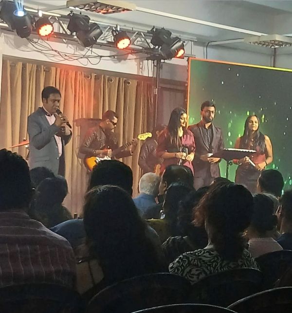 World’s first concert a blind orchestra backing a recording artiste from Australia