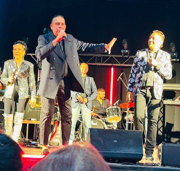 PHOTOS thanks to MC DUKE - WINTER NIGHT WITH CORRINE ALMEIDA & VIRANJAN BACKED BY LEGACY-25TH JULY 2026-AT ROSELEA COMMUNITY CENTRE - eLanka