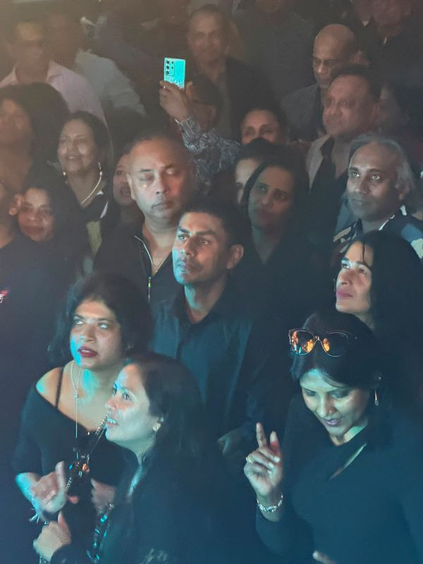 PHOTOS thanks to MC DUKE - WINTER NIGHT WITH CORRINE ALMEIDA & VIRANJAN BACKED BY LEGACY-25TH JULY 2026-AT ROSELEA COMMUNITY CENTRE - eLanka