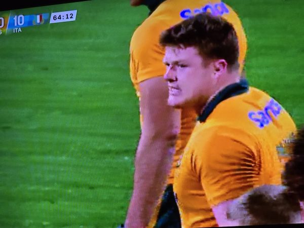 Rampant Wallabies run riot against a hapless Azzuri