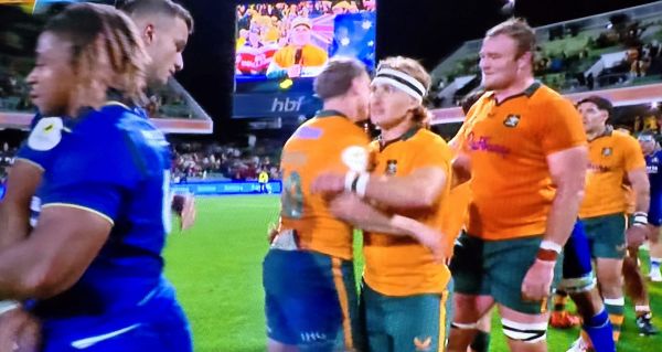 Rampant Wallabies run riot against a hapless Azzuri