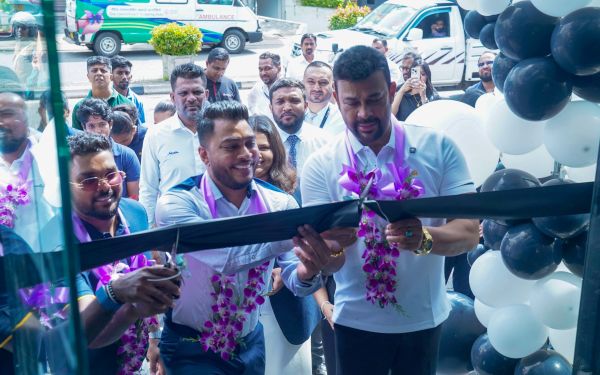Signature expands retail footprint with grand opening of new showroom in Gampaha