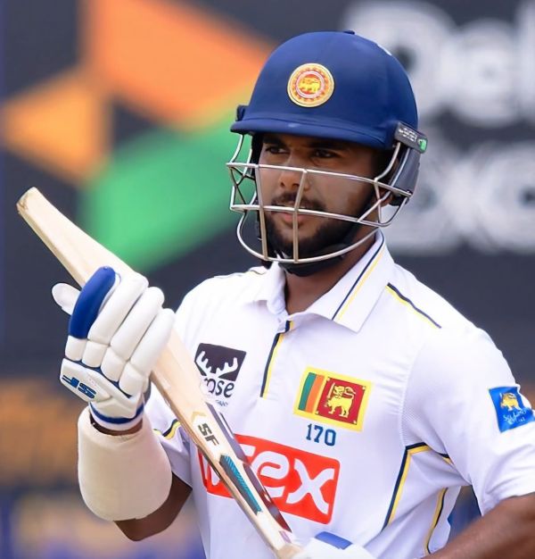 India cruise towards a massive win unless Sri Lanka batters can thwart them 03