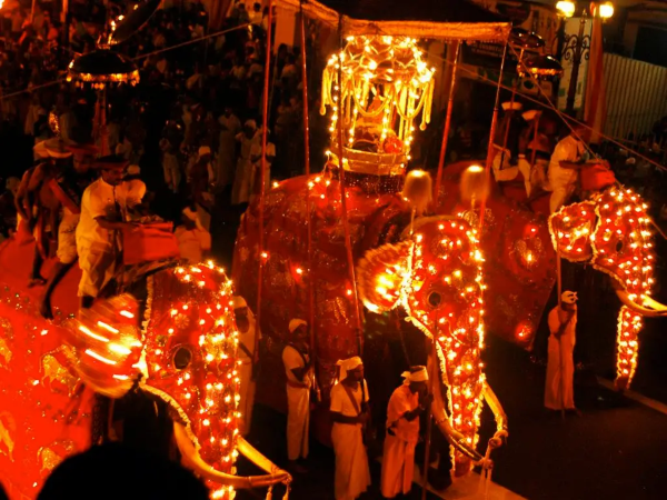 Kandy Perahera