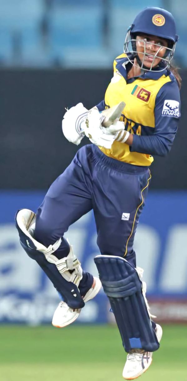 Chamari Athapaththu's heroic Sri Lankans storm into Asia Cup final against India 02